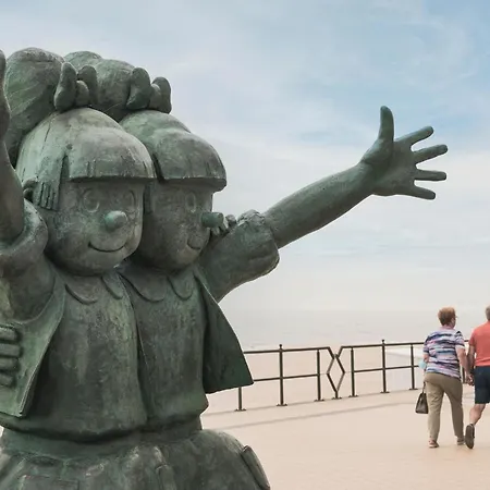 With Sea View And Shared Pool *