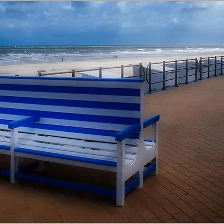 With Sea View And Shared Pool Middelkerke