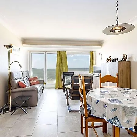 With Sea View And Shared Pool Middelkerke